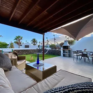 Terracitas 3 Hiru , Coqueto Con Ac , Terraza Y Piscina Comunitaria Holiday home Playa Blanca (Lanzarote)